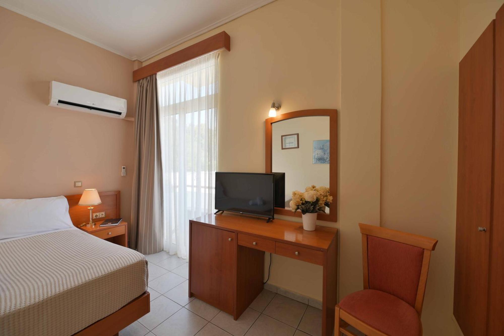 Neda Hotel 올림피아 외부 사진
