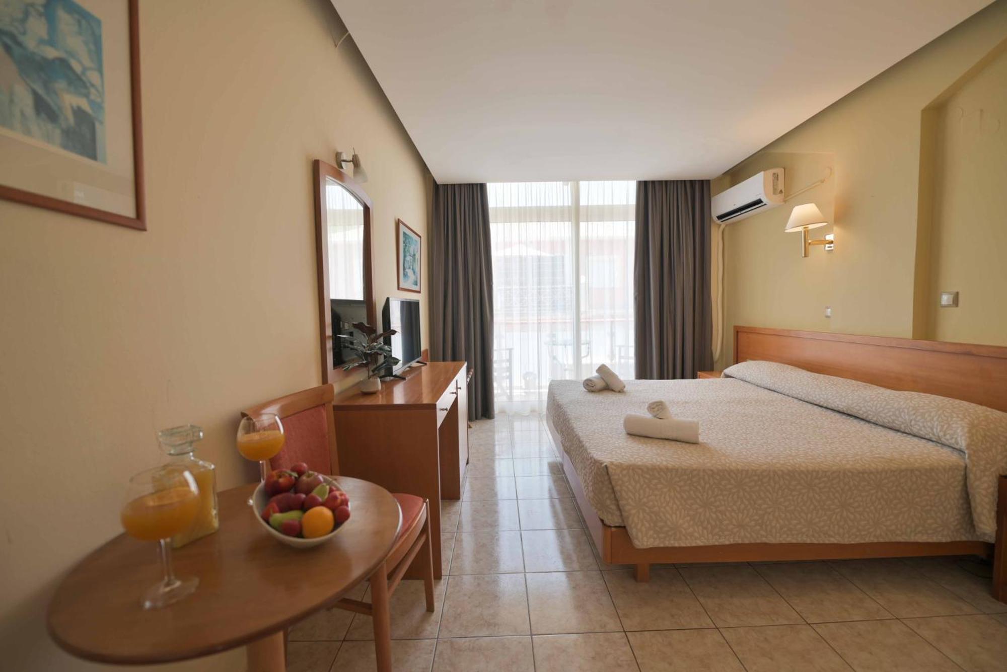 Neda Hotel 올림피아 외부 사진