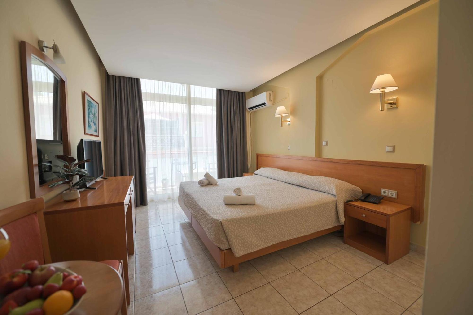 Neda Hotel 올림피아 외부 사진